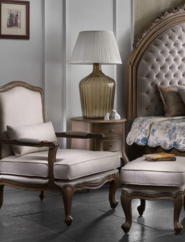 Custom Bedroom Chairs – Comfort & Style