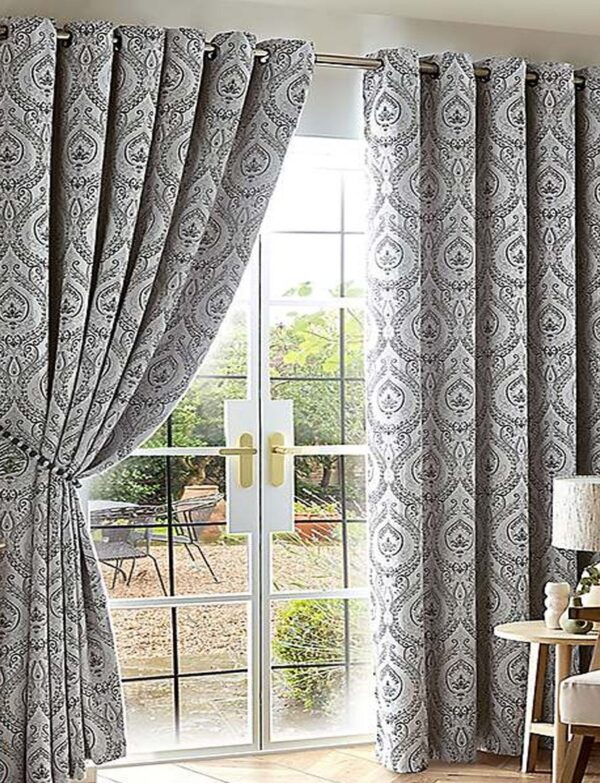Custom Curtains – Tailored Style & Fit